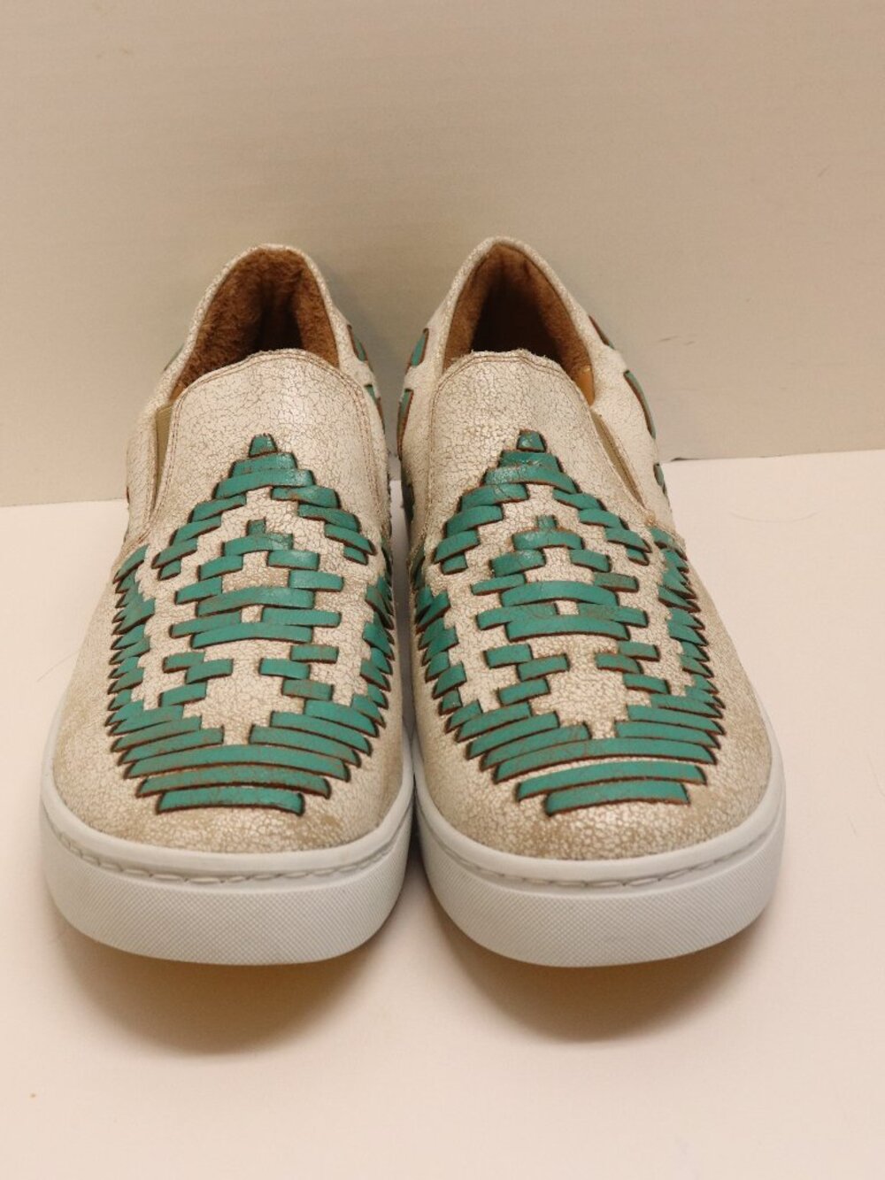 Agave Sky Women's Slip-on Shoes Hand Made in Mexico Size 10 White and Green